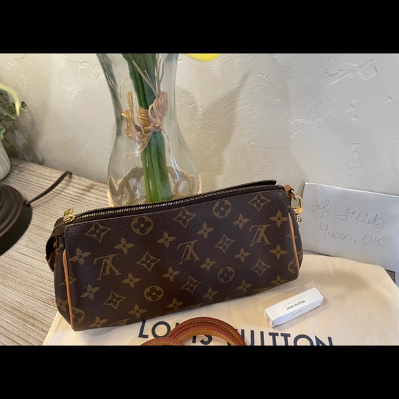 Louis Vuitton Eva crossbodySOLD - Picture 9 of 12